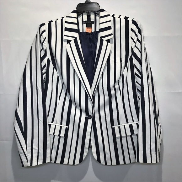 Lane Bryant Jackets & Blazers - (SOLD)Lane Bryant Navy & White Career Blazer 18